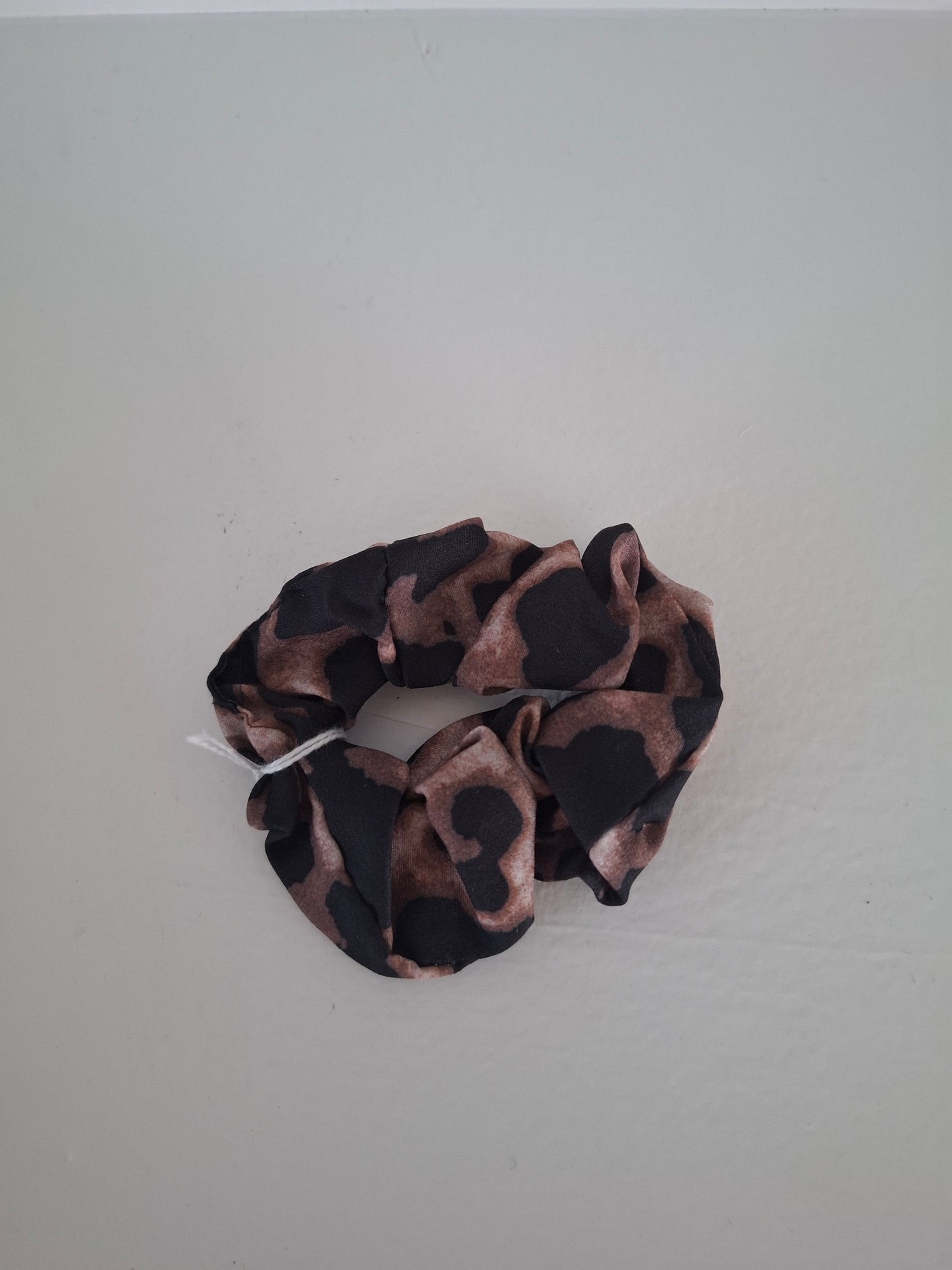 BNB Western Style Scrunchie Med